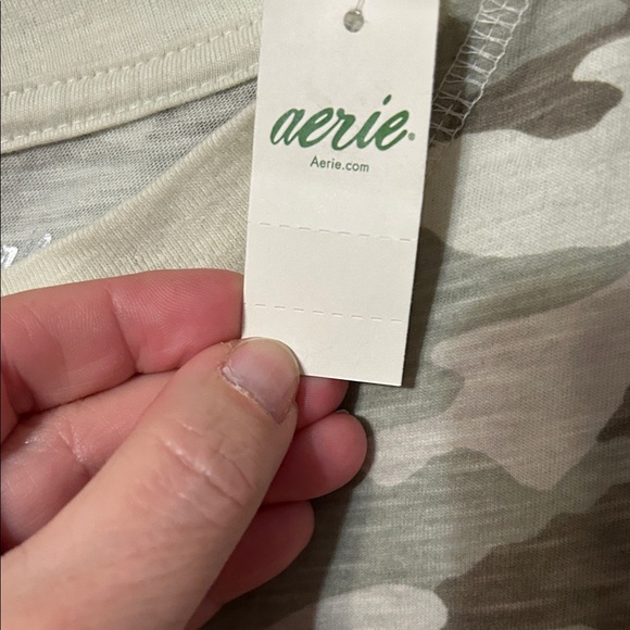 Aerie woman’s oversized! Short Sleeve Camo Tee - Green and grey. XXS. NWT - Picture 3 of 10